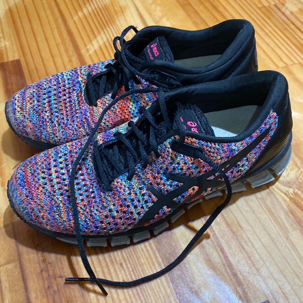 Women’s ASICS size 8 1/2 worn a handful of times